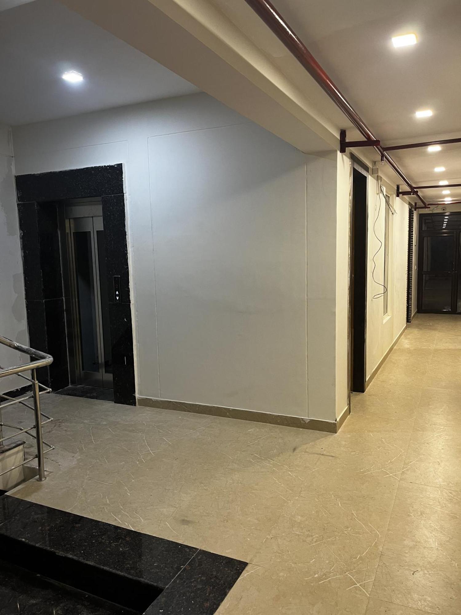 Roomquet Comfort Inn อัลลอฮาบาด ภายนอก รูปภาพ