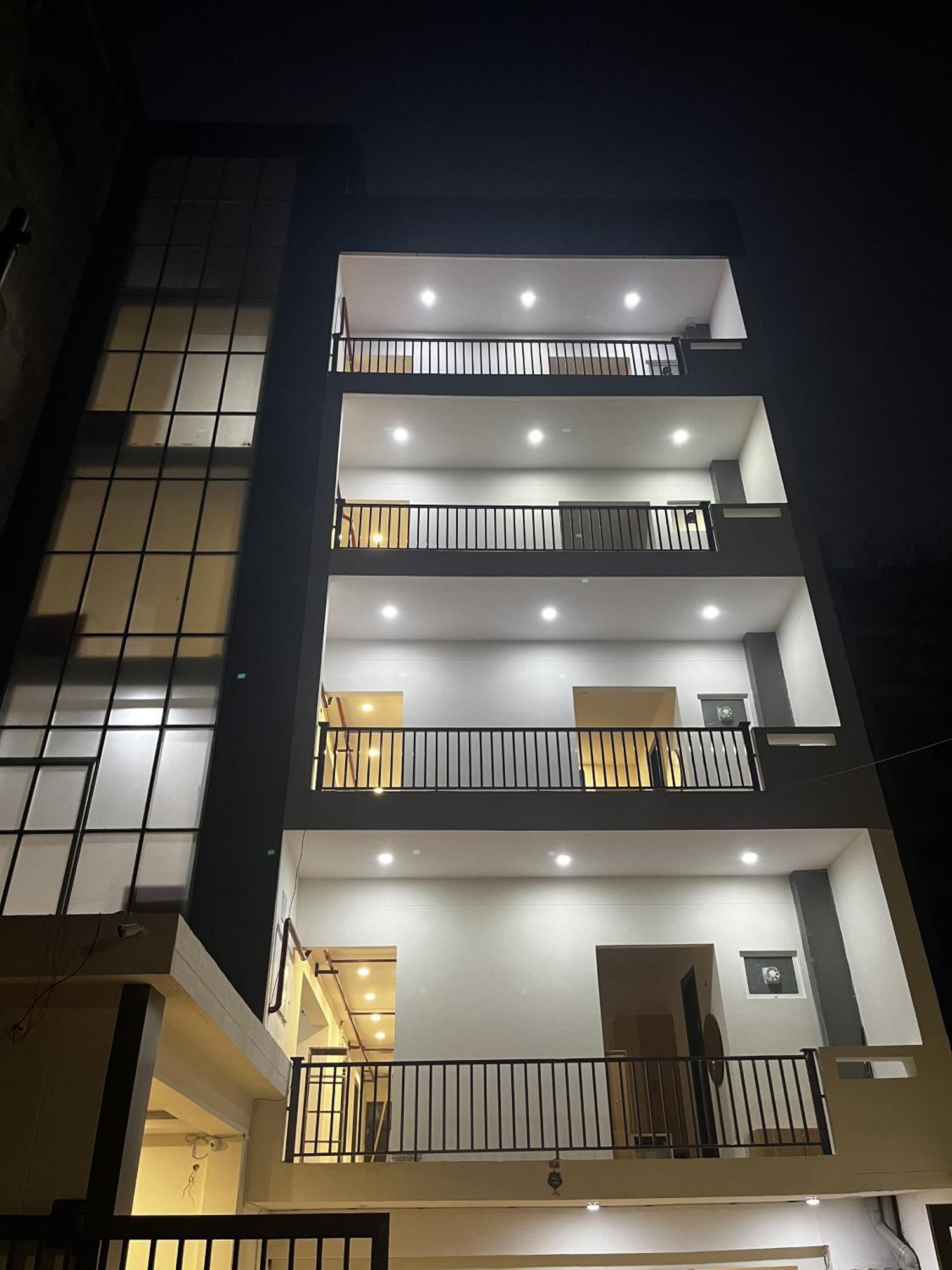 Roomquet Comfort Inn อัลลอฮาบาด ภายนอก รูปภาพ